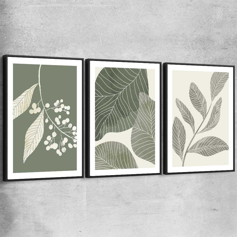 Floral print of Vintage Floral Set with black framed canvas