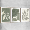 Floral print of Vintage Floral Set with raw oak framed canvas