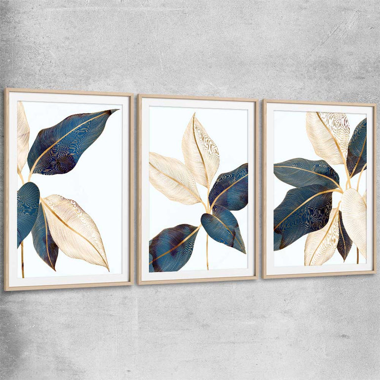 Floral print of Botanic Blue Set with raw oak glass front frame